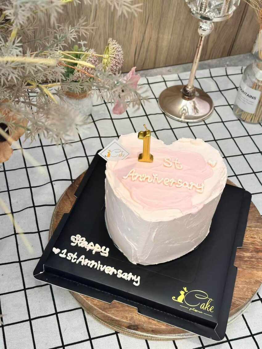 Express Love Deliciously: Number and Heart Wording Cake | iCake Melbourne - Image 2