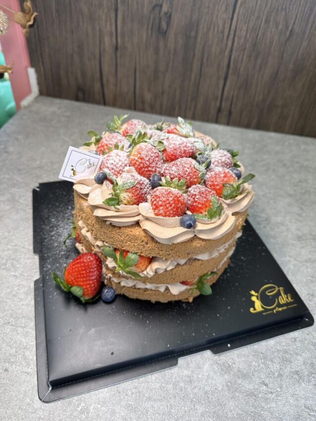 Indulge In Delight Scrumptious Strawberry Chocolate Naked Cake By Icake Melbourne Icake 