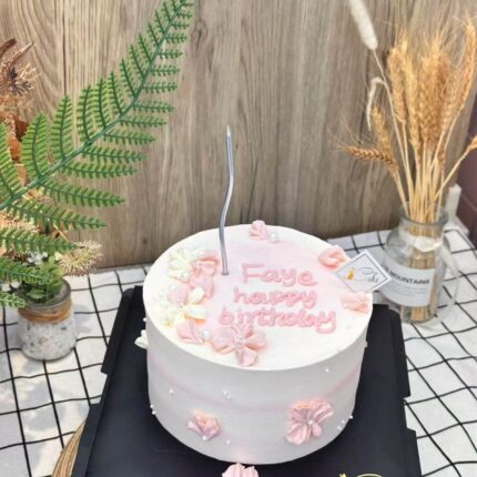 Alternative view of Vintage Floral Birthday Cake – Elegant Bloom-Themed Cake for Timeless Celebrations! - iCake Melbourne
