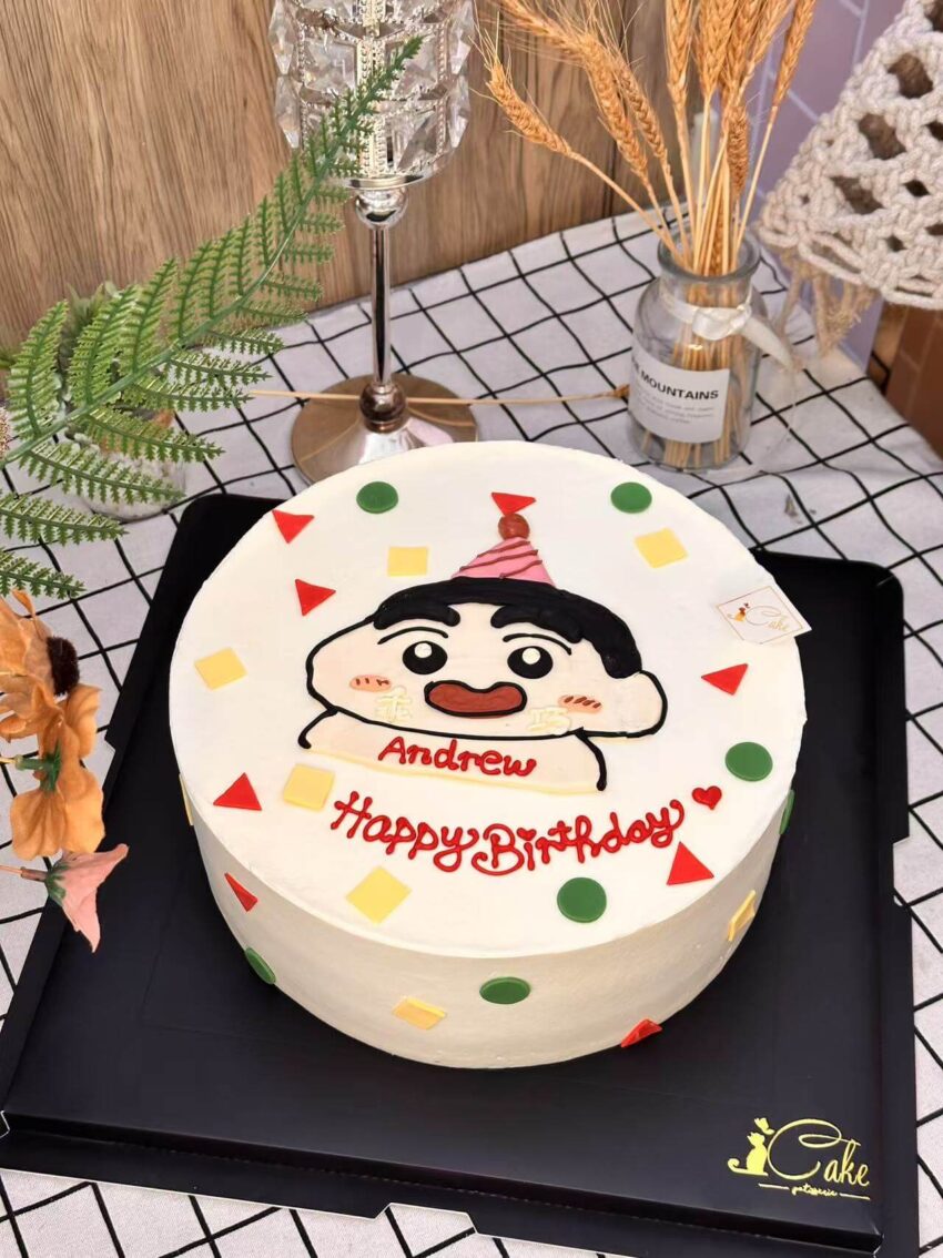 Playtime with Shinchan Cake – Fun Hand-Drawn Crayon Shinchan Birthday Cake - Image 2
